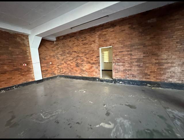 641M² WAREHOUSE TO LET IN WYNBERG